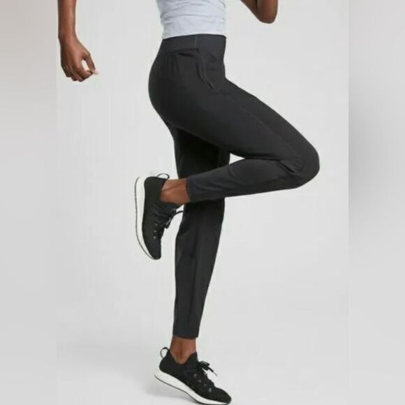 NWT Athleta Run With It Black Pant Size Small. - Picture 2 of 6